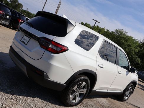 New 2025 Honda Pilot EX-L image 7