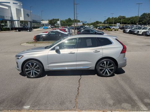 Used 2023 Volvo XC60 B5 Ultimate w/ Climate Package FWD image 6