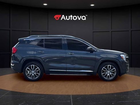 Used 2022 GMC Terrain Denali w/ LPO, Floor Liner Package AWD/4WD image 6