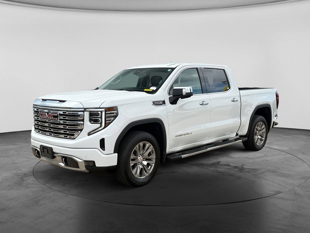 Used 2023 GMC Sierra 1500 Denali w/ Technology Package AWD/4WD image 3