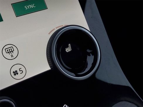 Used 2020 Land Rover Range Rover Velar S image 24