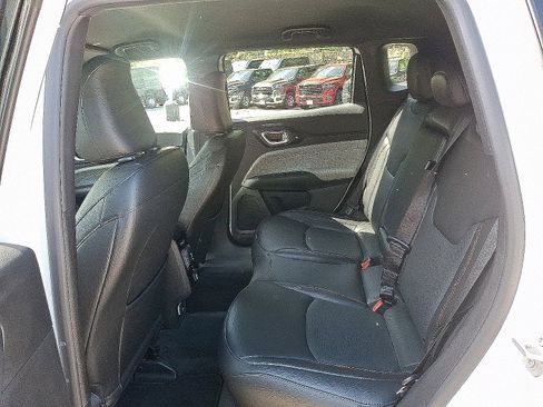 Certified 2023 Jeep Compass Latitude AWD/4WD image 11