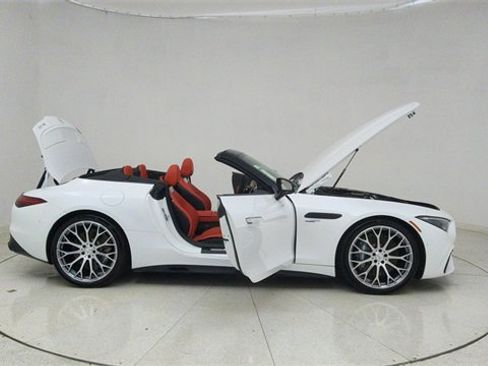 Used 2025 Mercedes-Benz SL 43 AMG w/ Driver Assistance Package image 66