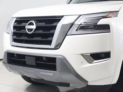 Used 2024 Nissan Armada Platinum w/ Captain's Chairs Package image 21