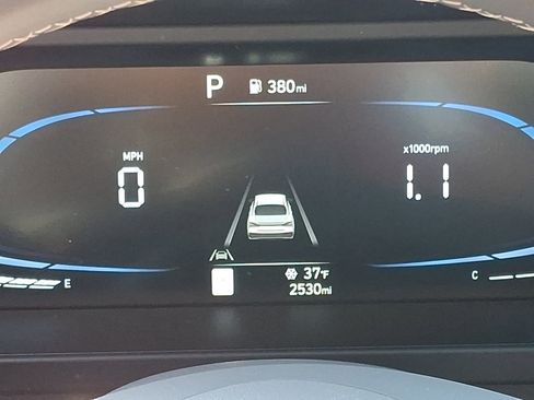 Certified 2025 Hyundai Elantra Sport image 20