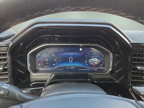 Used 2023 Chevrolet Silverado 1500 LTZ image 23