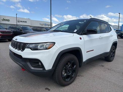 Certified 2024 Jeep Compass Trailhawk AWD/4WD image 1