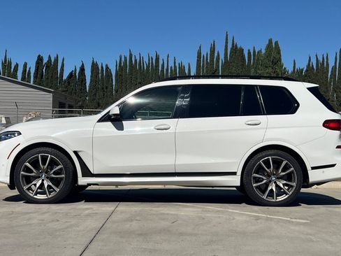 Used 2020 BMW X7 M50i AWD/4WD image 8