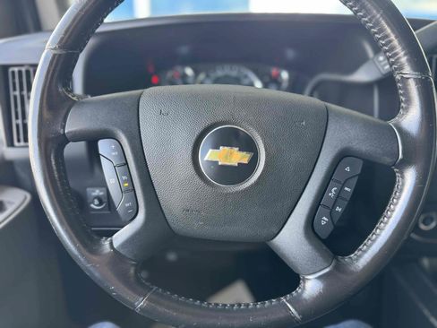 Used 2023 Chevrolet Express 3500 w/ Power Convenience Package RWD image 16