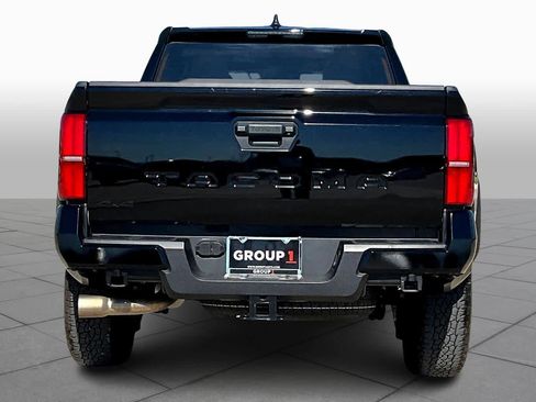 Used 2024 Toyota Tacoma TRD Off-Road image 4