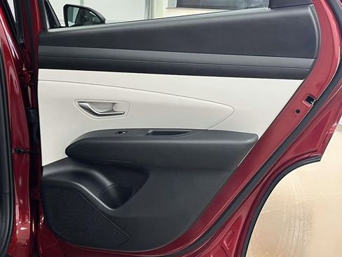 Certified 2025 Hyundai Tucson SEL FWD image 23