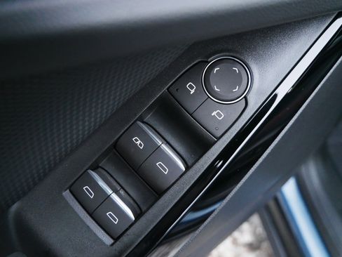 Certified 2025 Chevrolet Equinox RS w/ Safety and Technology Package image 14