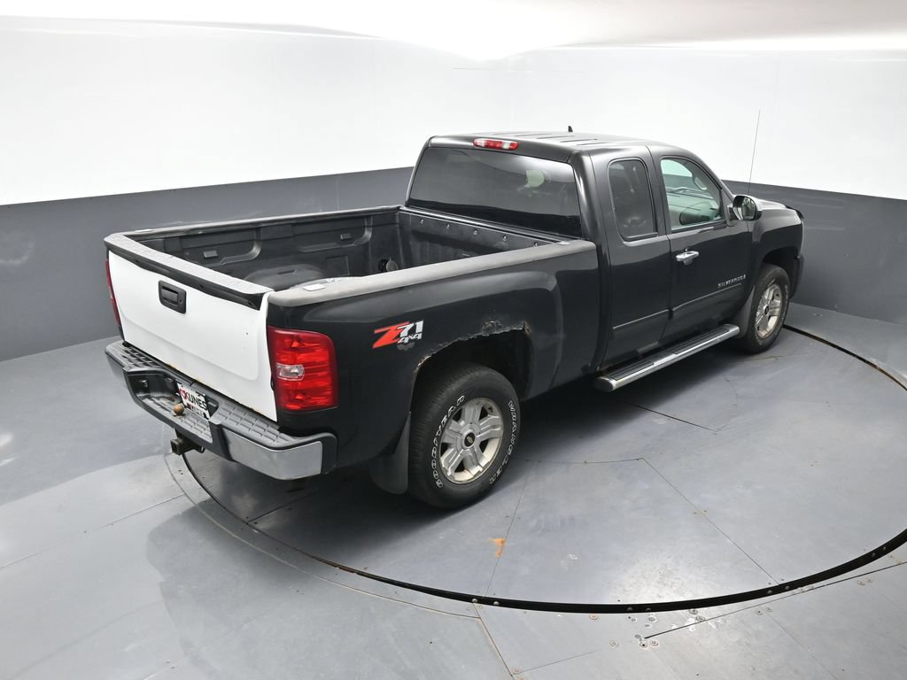 Used 2009 Chevrolet Silverado 1500 W/T AWD/4WD image 11