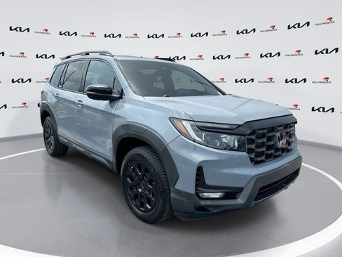 Used 2023 Honda Passport TrailSport image 1