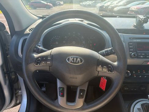 Used 2015 Kia Sportage LX FWD image 12