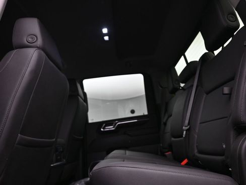 Certified 2024 Chevrolet Silverado 2500 LTZ w/ LTZ Convenience Package image 11