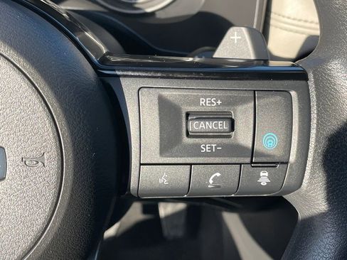 Certified 2023 Nissan Rogue SV AWD/4WD image 15