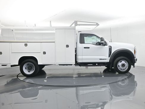 New 2024 Ford F450 XL w/ XL Chrome Package image 31