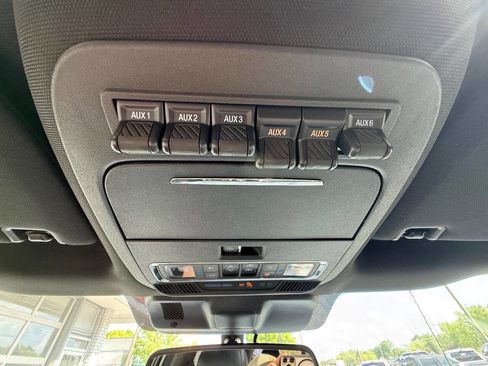 Used 2023 Ford F150 Raptor w/ Raptor Carbon Fiber Package image 33