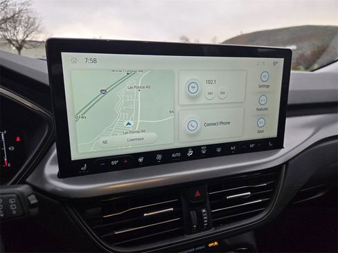 Used 2023 Ford Escape SE w/ Class II Trailer Tow Package image 13