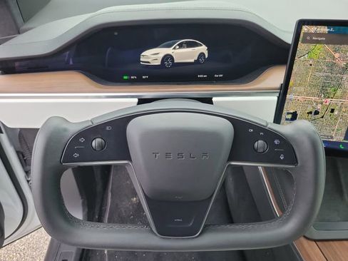 Used 2022 Tesla Model X AWD/4WD image 21
