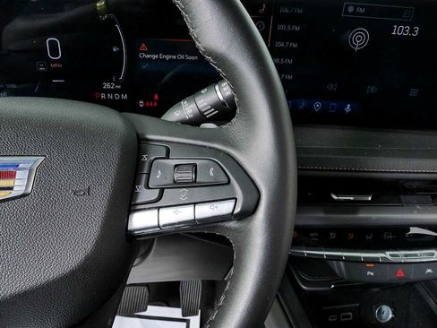 Certified 2025 Cadillac XT4 Premium Luxury FWD image 10