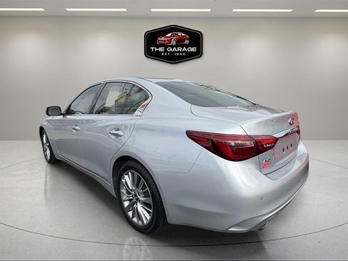 Used 2018 INFINITI Q50 Luxe w/ Essential Package (3.0T Luxe) image 3