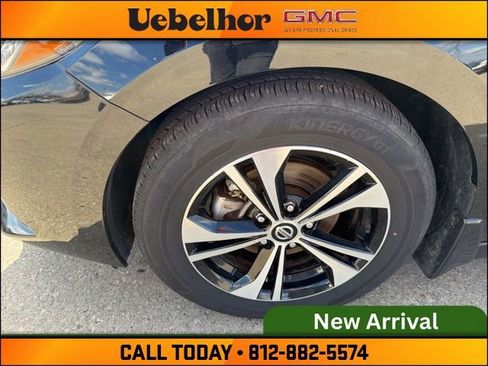 Used 2022 Nissan Sentra SV w/ Trunk Package image 13