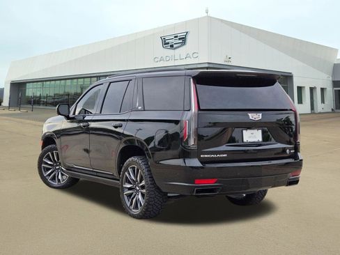 Used 2024 Cadillac Escalade Sport w/ Touring Package AWD/4WD image 4