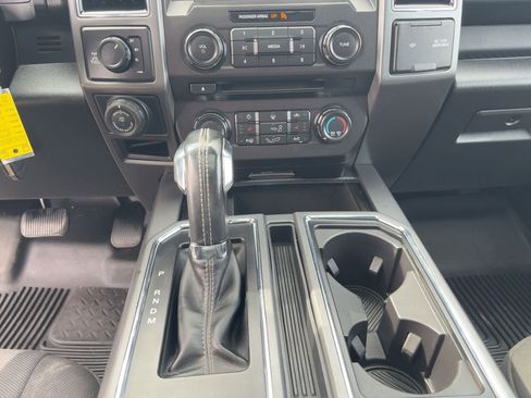 Used 2018 Ford F150 XLT w/ Equipment Group 302A Luxury image 18