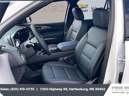 New 2026 Chevrolet Traverse LT w/ Driver Confidence Package FWD image 18