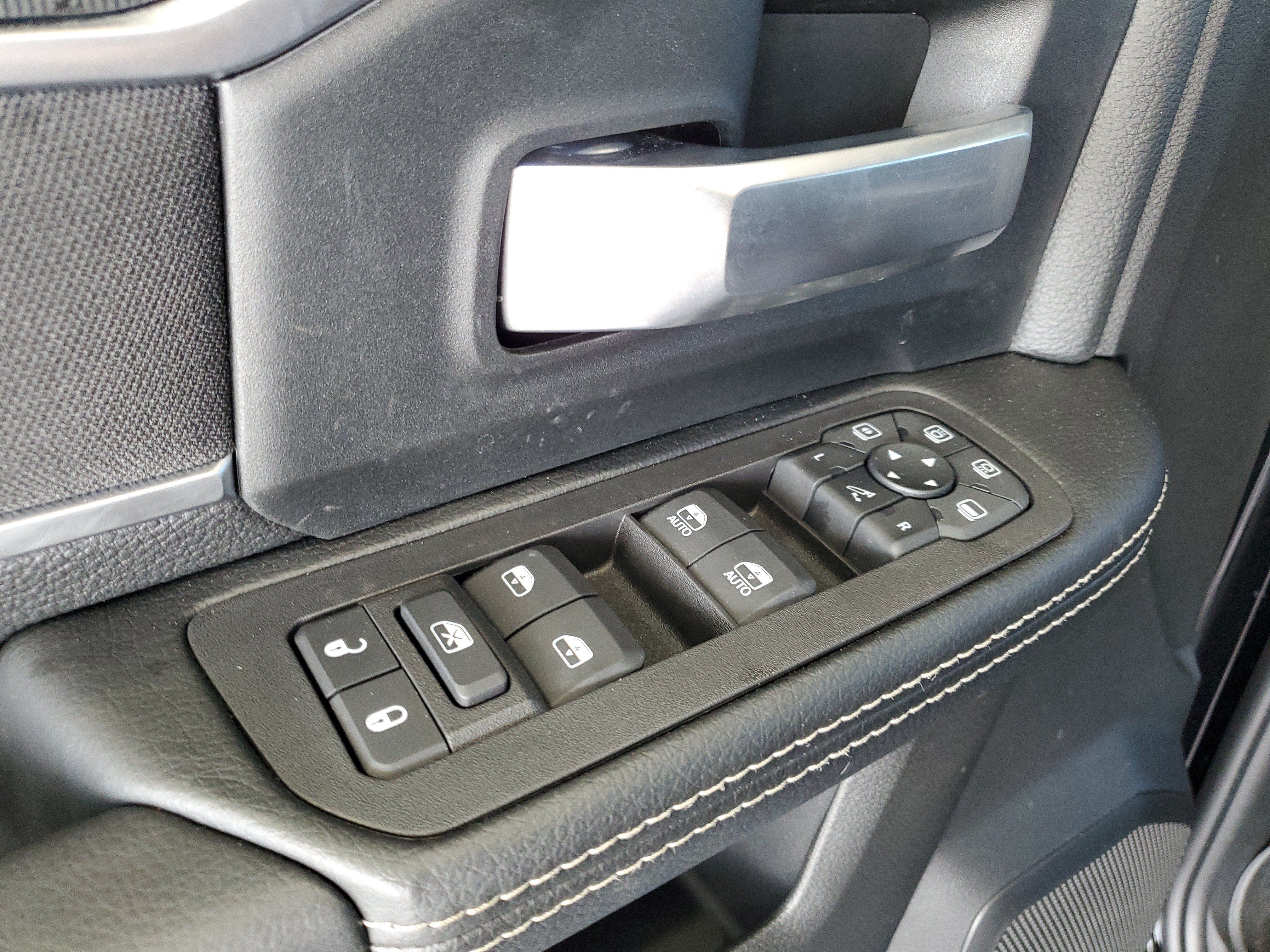 New 2025 RAM 2500 Big Horn AWD/4WD image 15