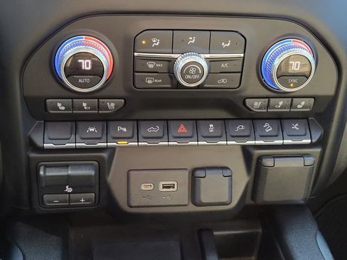 Used 2021 GMC Sierra 1500 Denali w/ Denali Premium Package image 22