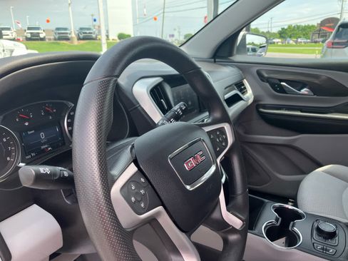 Used 2023 GMC Terrain SLE w/ Driver Convenience Package AWD/4WD image 9