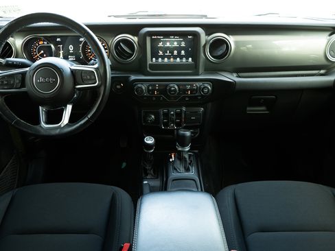 Used 2021 Jeep Wrangler Unlimited Sahara w/ LED Lighting Group image 23