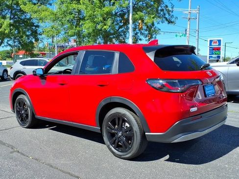 Certified 2026 Honda HR-V Sport image 7