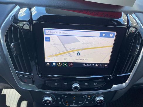 Used 2022 Chevrolet Traverse RS image 33