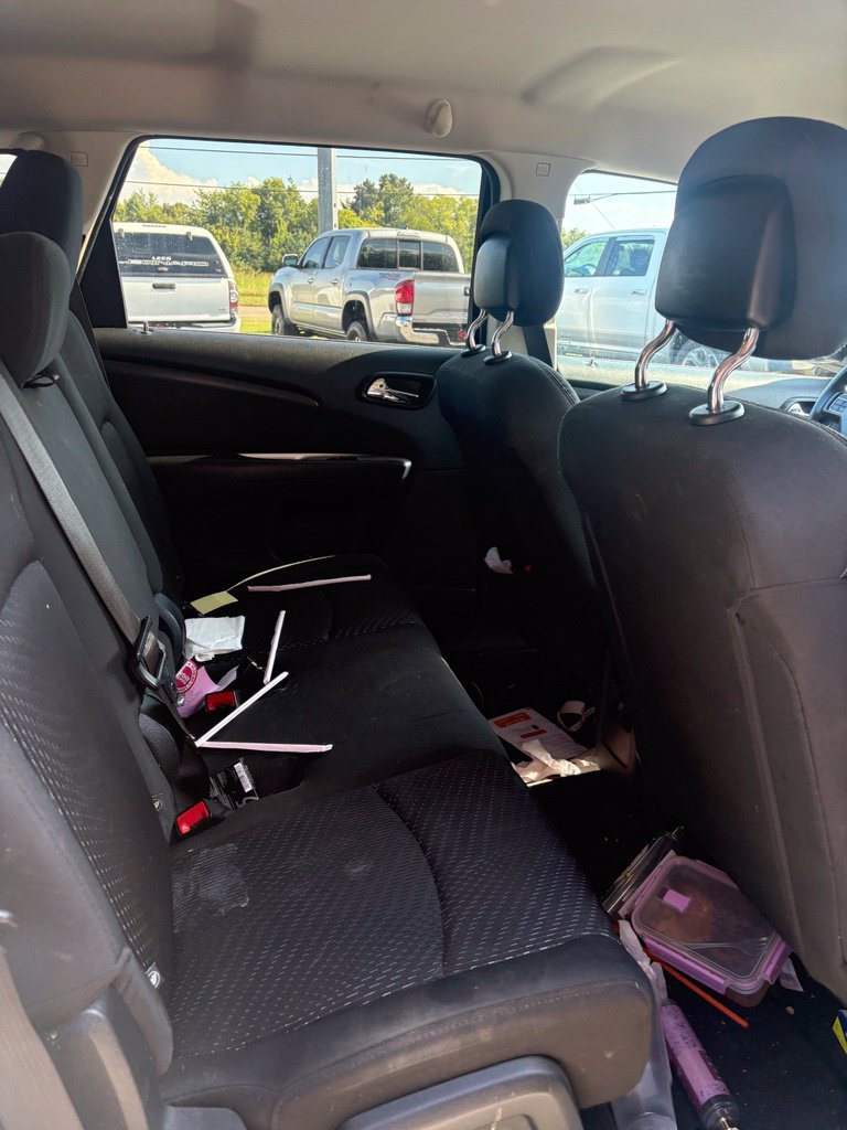 Used 2017 Dodge Journey SE FWD image 7