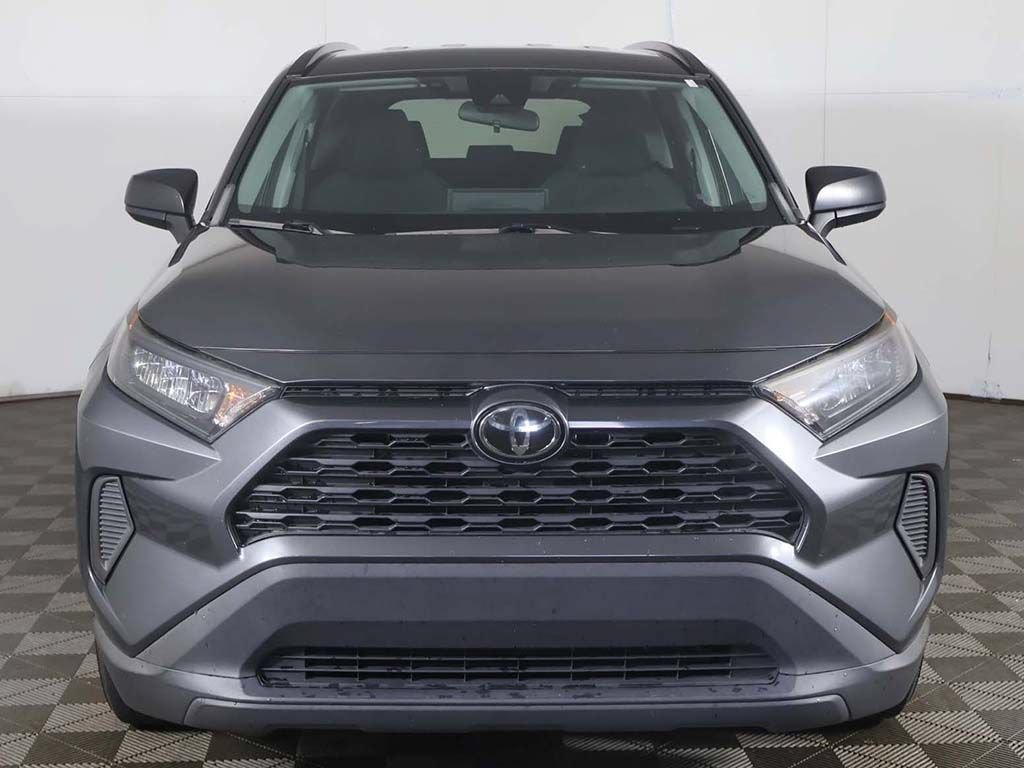 Used 2020 Toyota RAV4 LE FWD image 8