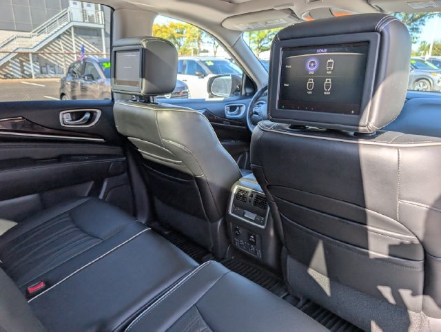 Used 2017 INFINITI QX60 FWD w/ Deluxe Technology Package image 13