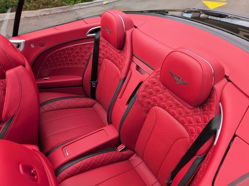 Used 2022 Bentley Continental GT Speed image 25