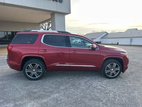 Used 2019 GMC Acadia Denali image 8