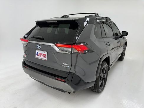 Used 2019 Toyota RAV4 XSE image 40