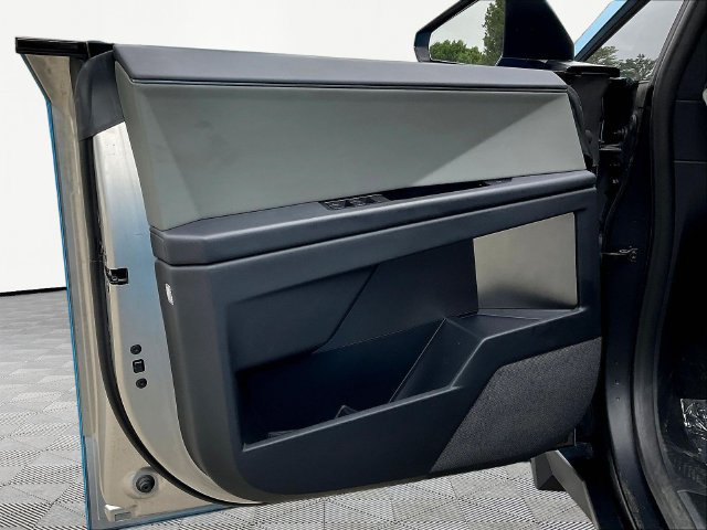Used 2024 Tesla Cybertruck AWD Crew Cab image 21