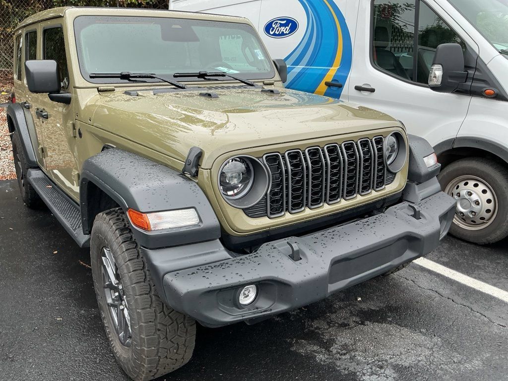 Used 2026 Jeep Wrangler Unlimited Sport AWD/4WD image 3