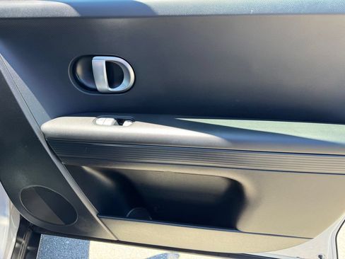 Certified 2024 Hyundai Ioniq 5 SEL RWD image 8