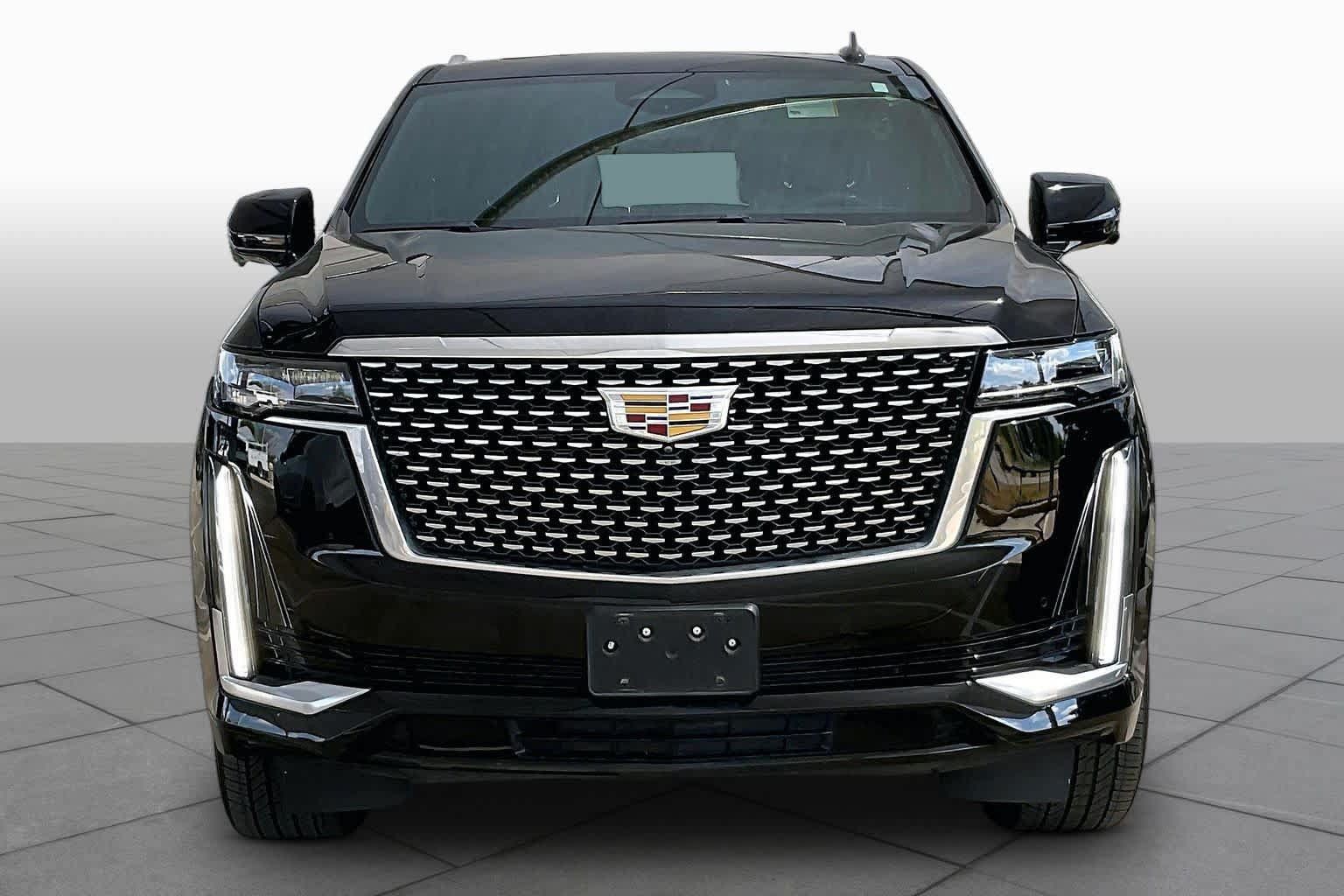 Used 2024 Cadillac Escalade Premium Luxury RWD image 4
