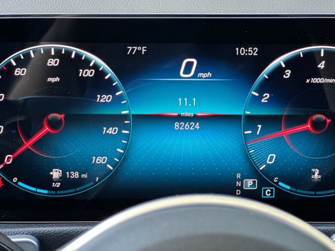 Used 2022 Mercedes-Benz GLB 250 image 29