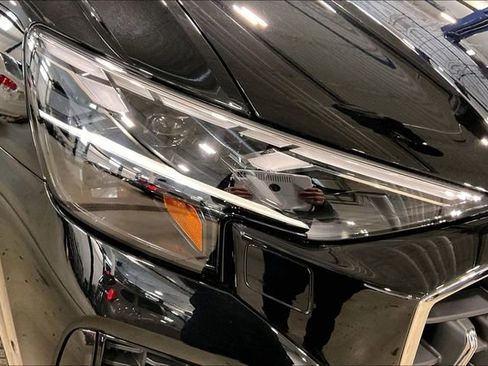 Used 2025 Audi Q8 Premium Plus w/ Premium Plus Package image 28