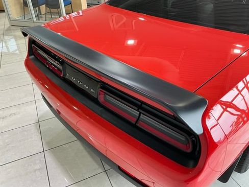 Used 2021 Dodge Challenger SRT Hellcat w/ Plus Package RWD image 6